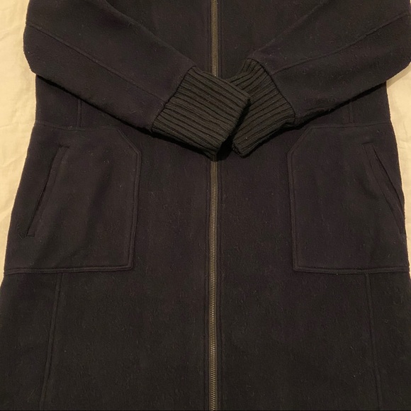 Turnover Navy Wool Blend Coat ๐ - Picture 2 of 7
